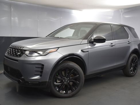 New 2024 Land Rover Discovery Sport Dynamic SE image 4