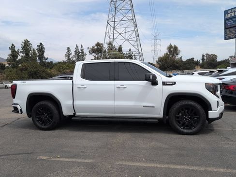 Used 2022 GMC Sierra 1500 Elevation w/ Elevation Premium Package AWD/4WD image 4
