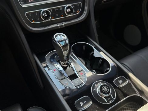 Used 2019 Bentley Bentayga image 20