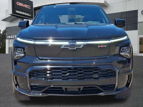Used 2025 Chevrolet Silverado EV RST AWD/4WD image 22