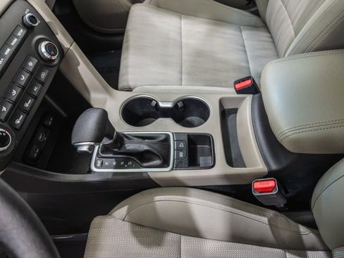 Used 2021 Kia Sportage LX FWD image 27