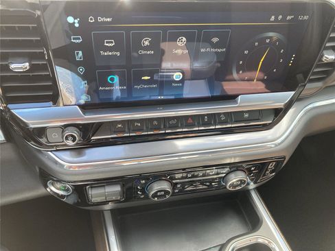 Used 2024 Chevrolet Silverado 1500 High Country w/ Technology Package image 13