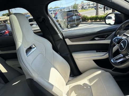 Used 2023 Jaguar F-PACE SVR AWD/4WD image 11