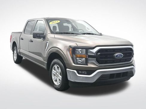 Used 2023 Ford F150 XLT image 3