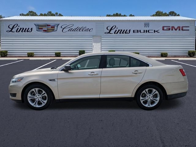 Used 2018 Ford Taurus SE FWD image 7