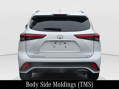 Used 2022 Toyota Highlander XSE image 7