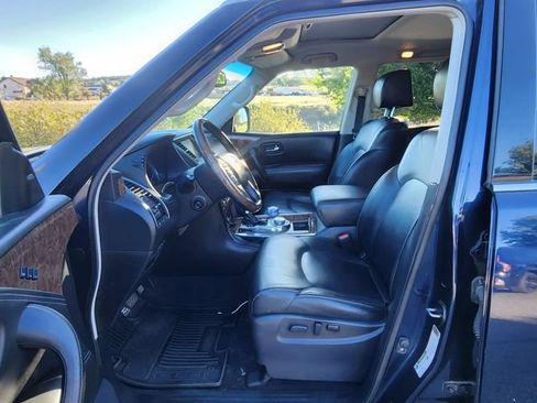 Used 2017 INFINITI QX80 4WD w/ Driver Assistance Package image 3