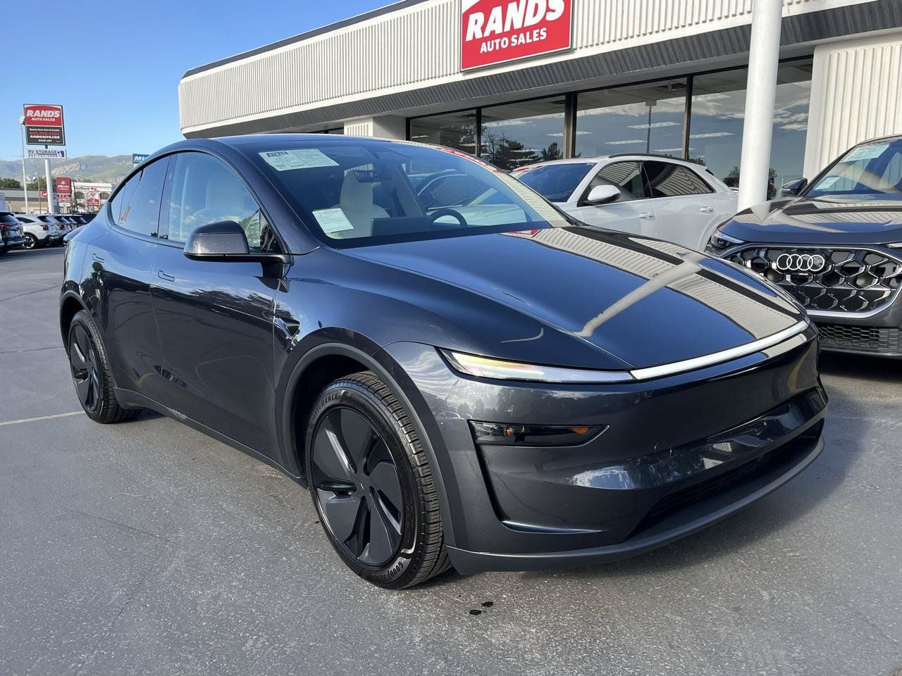 Used 2026 Tesla Model Y Long Range RWD image 30