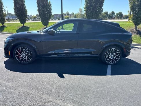 Used 2022 Ford Mustang Mach-E GT w/ GT Performance Edition AWD/4WD image 2