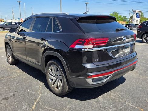 Used 2022 Volkswagen Atlas Cross Sport SE FWD image 8