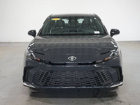 Used 2026 Toyota Camry SE FWD image 2