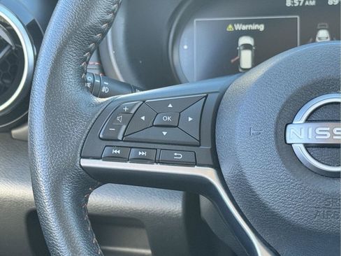 Used 2023 Nissan Kicks SR FWD image 17