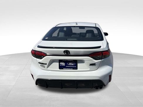 Used 2024 Toyota Corolla XSE FWD image 5
