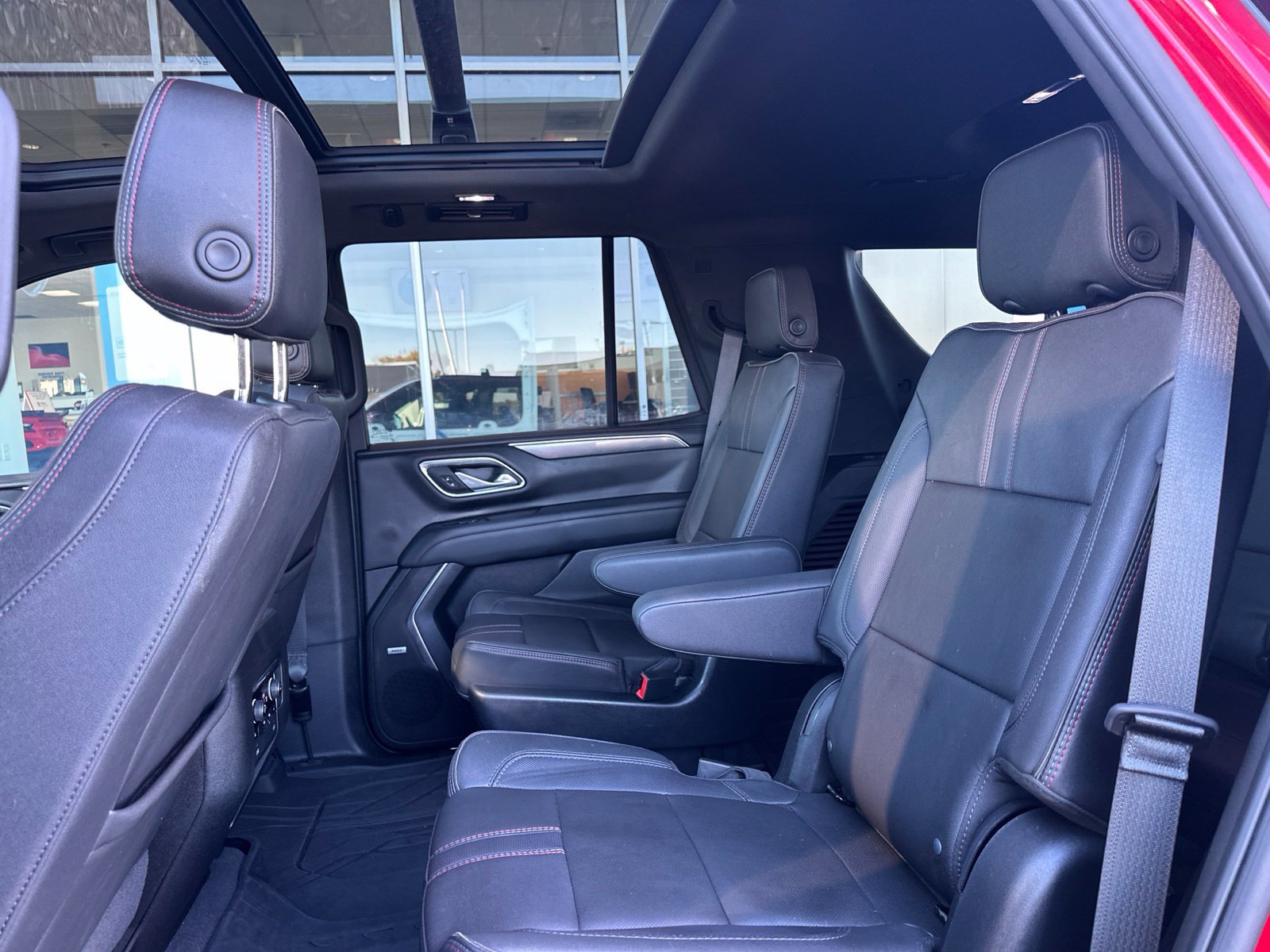Used 2023 Chevrolet Tahoe RST w/ Luxury Package AWD/4WD image 18