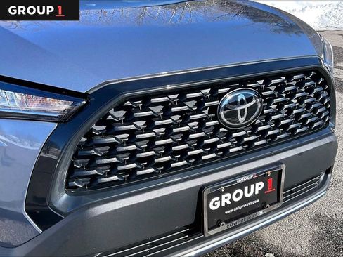 Certified 2022 Toyota Corolla Cross LE image 31