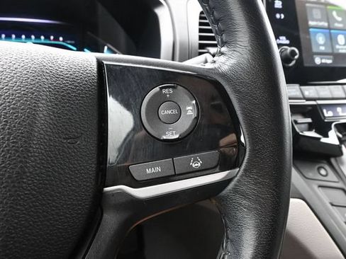 Used 2018 Honda Odyssey EX-L image 23