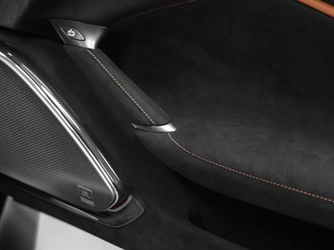 Certified 2023 Ferrari Roma RWD image 31