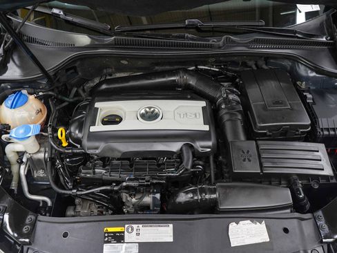 Used 2014 Volkswagen GTI Driver's Edition FWD image 29