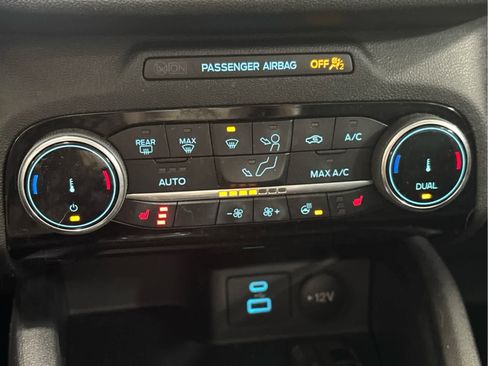 Used 2022 Ford Escape SEL w/ SEL Stealth AWD Package image 29