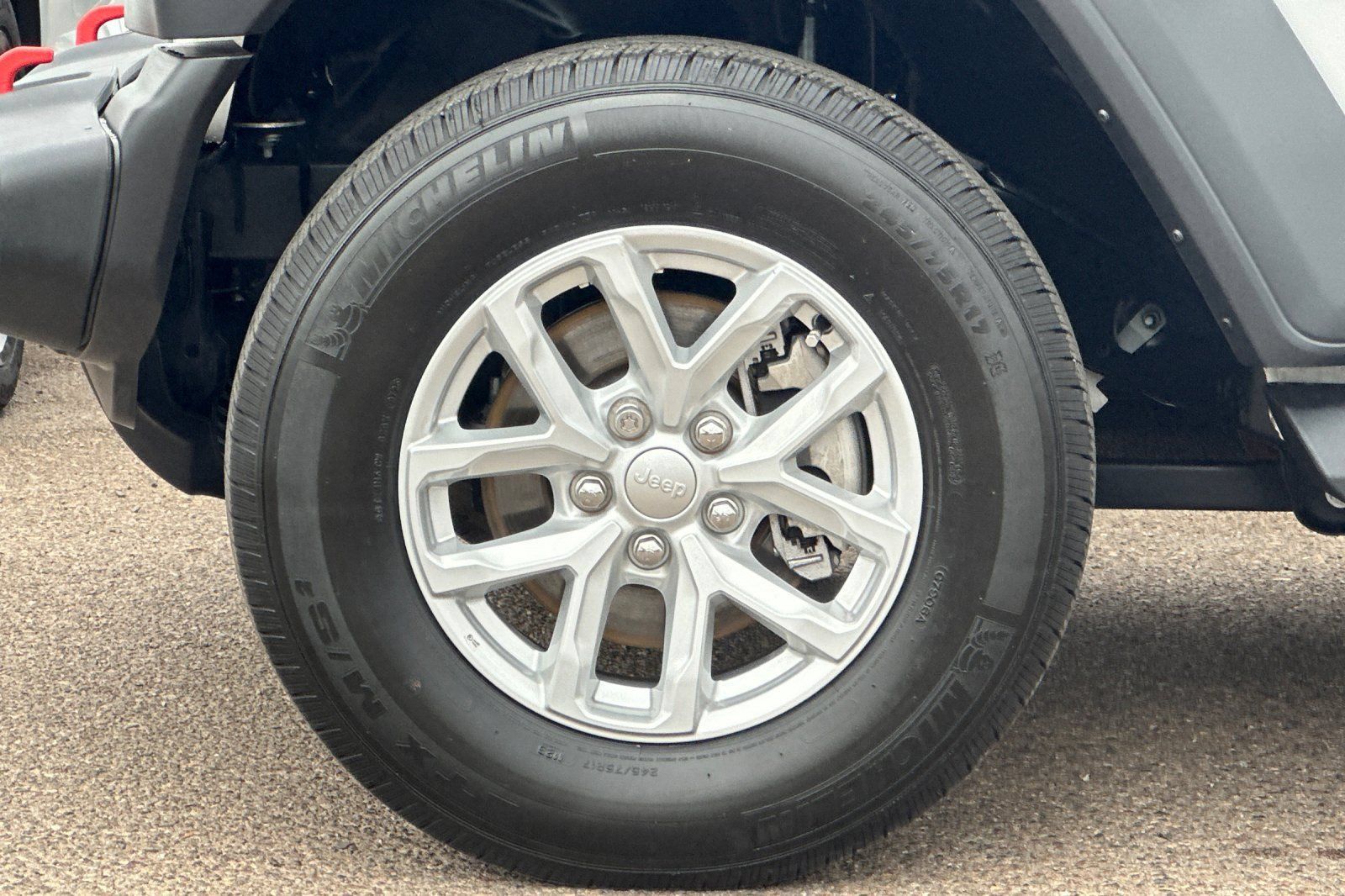 Used 2023 Jeep Wrangler Sport AWD/4WD image 25