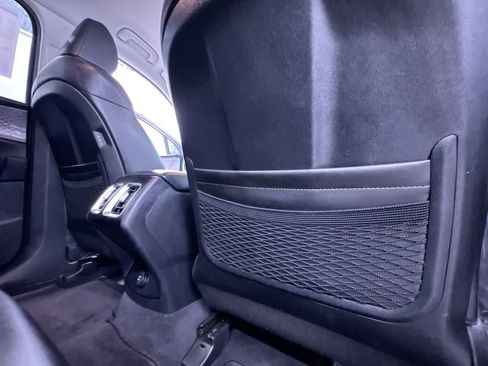 Used 2024 Kia Sorento S FWD image 42