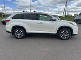 Used 2019 Toyota Highlander SE image 6