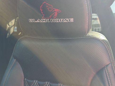 Used 2019 Chevrolet Silverado 1500 LTZ w/ LTZ Premium Package image 17