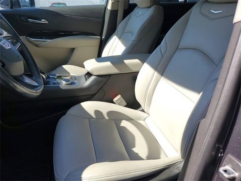 Certified 2022 Cadillac XT4 Premium Luxury w/ Enhanced Visibility Package image 26