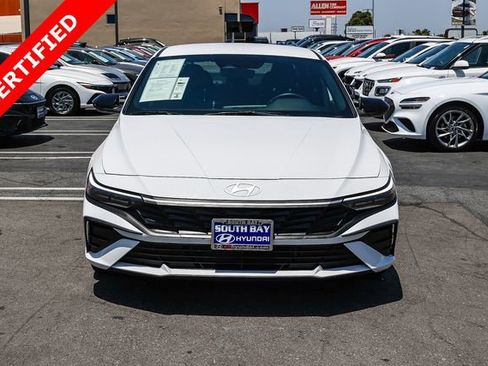 Certified 2025 Hyundai Elantra SEL FWD image 2