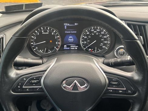 Used 2019 INFINITI Q50 Signature Edition image 11