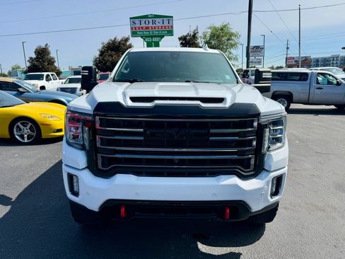 Used 2020 GMC Sierra 2500 AT4 w/ AT4 Premium Package AWD/4WD image 8