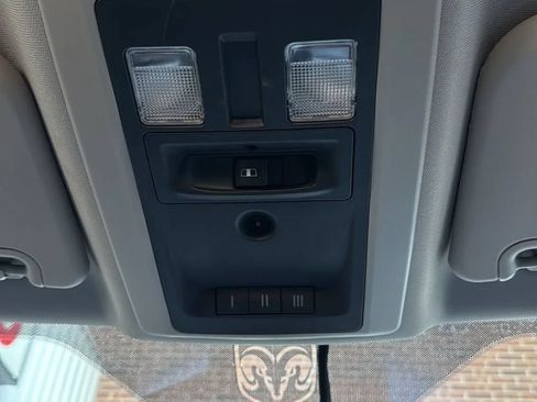 Used 2011 RAM 1500 Laramie AWD/4WD image 29