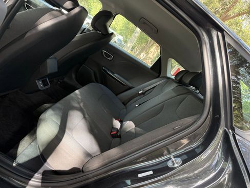 Used 2025 Kia K4 FWD image 23