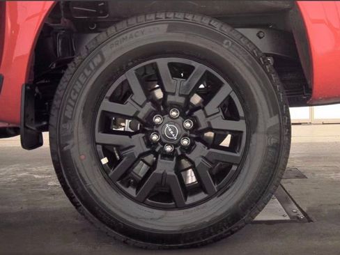 Used 2026 Nissan Frontier SV w/ All-Weather Content Package AWD/4WD image 15