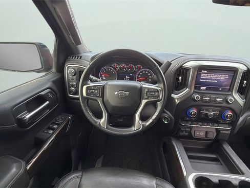Used 2019 Chevrolet Silverado 1500 RST image 22