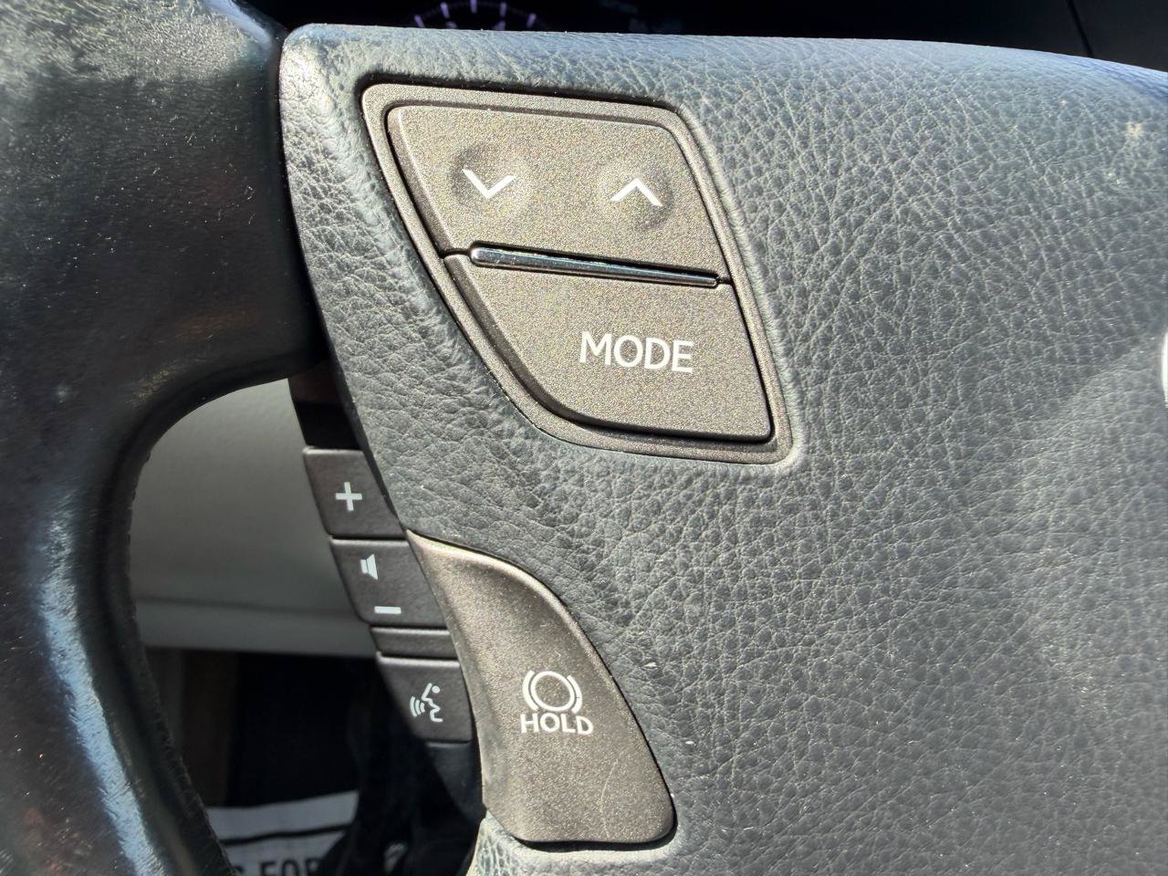 Used 2007 Lexus LS 460 w/ Comfort Pkg RWD image 35
