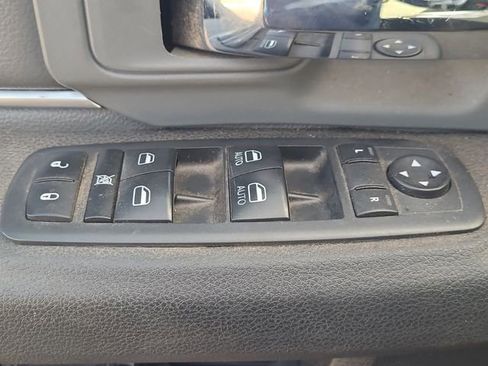 Used 2021 RAM 1500 Classic SLT image 22