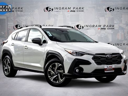 Used 2024 Subaru Crosstrek 2.0i Premium image 1