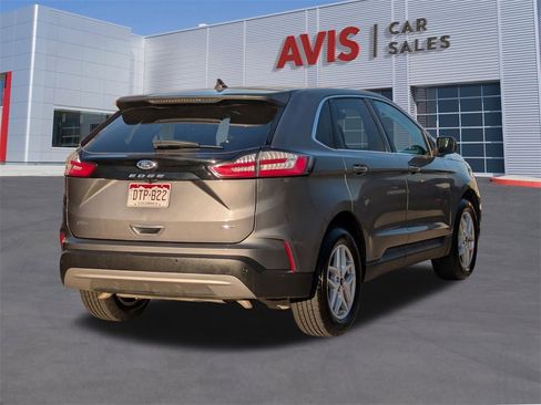 Used 2024 Ford Edge SEL image 6