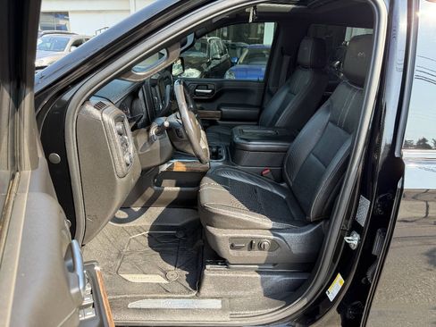 Used 2019 Chevrolet Silverado 1500 High Country w/ High Country Premium Package AWD/4WD image 36