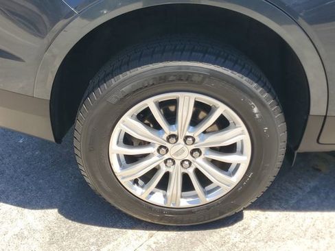 Used 2019 Cadillac XT5 FWD image 7