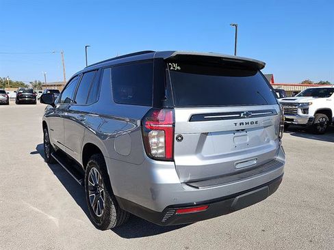 Used 2024 Chevrolet Tahoe Z71 w/ Luxury Package image 3