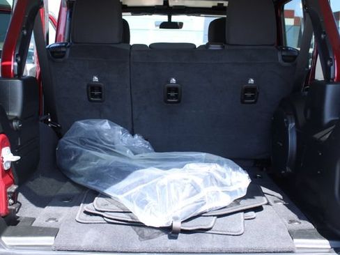 Used 2021 Jeep Wrangler Unlimited Sport AWD/4WD image 43