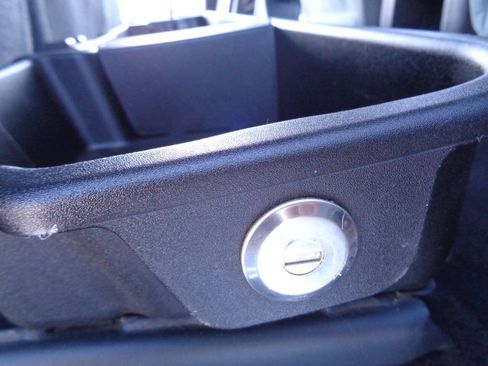 Used 2013 Ford F250 XLT w/ Chrome Pkg image 64