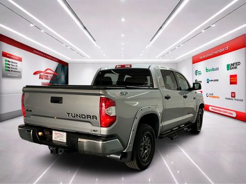 Used 2018 Toyota Tundra SR5 w/ SR5 Upgrade Package AWD/4WD image 8