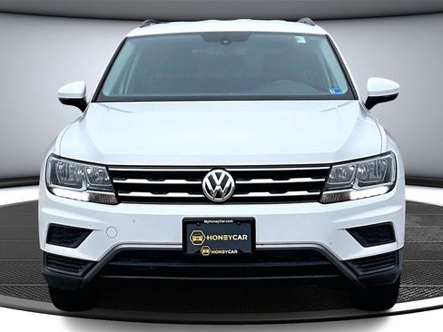Used 2019 Volkswagen Tiguan SE image 2