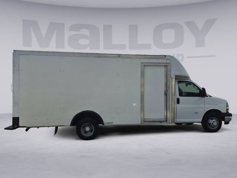 Used 2022 Chevrolet Express 3500 w/ Power Convenience Package image 6