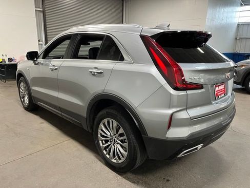 Used 2025 Cadillac XT4 Premium Luxury FWD image 5