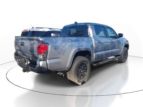 Used 2021 Toyota Tacoma TRD Sport w/ TRD Premium Sport Package image 9