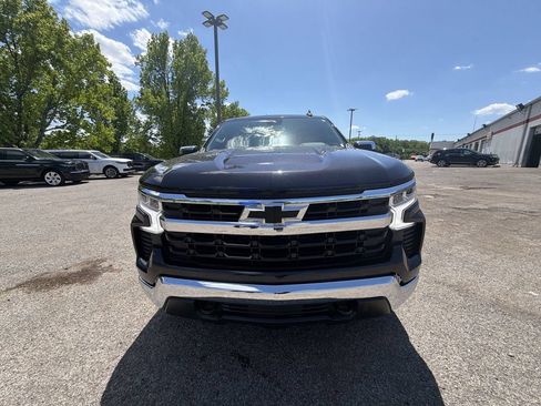 Used 2023 Chevrolet Silverado 1500 LT AWD/4WD image 26